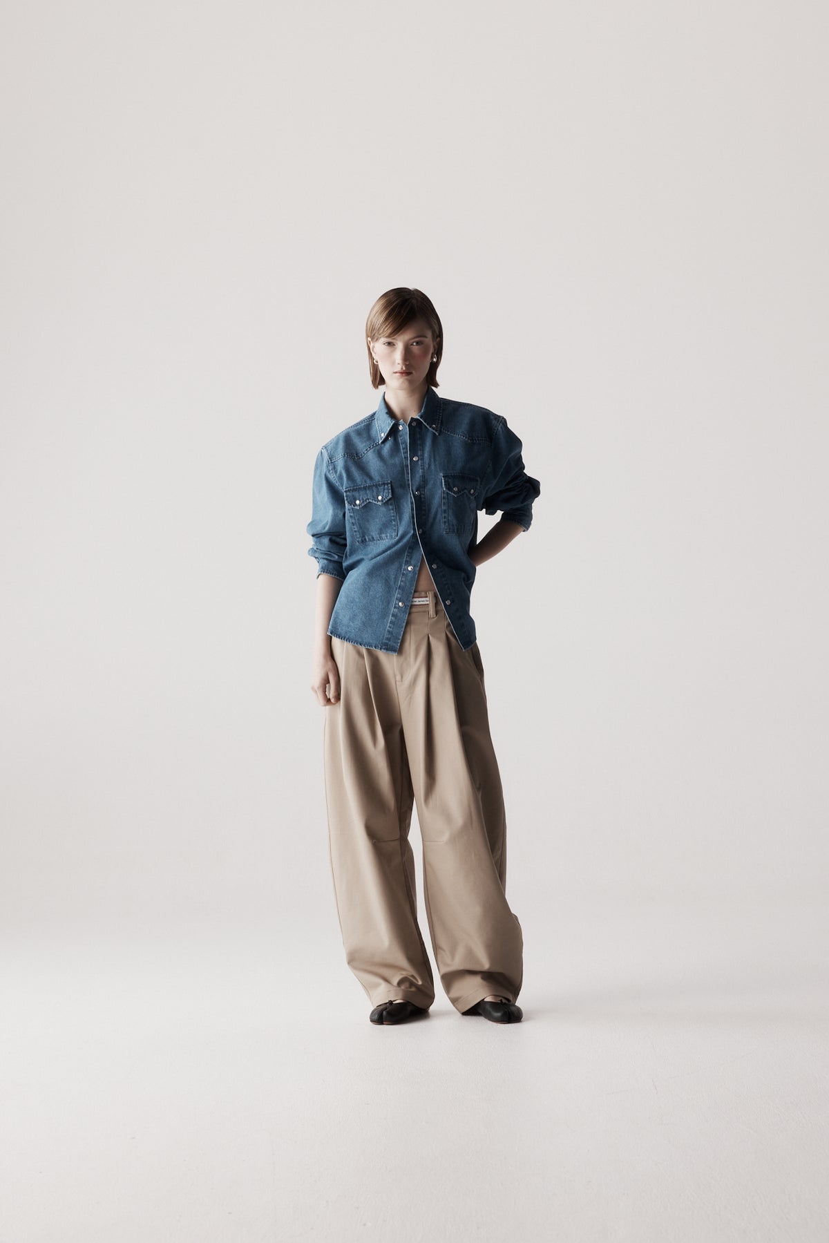 files/PJS_AW01_LOLA_L02_0735.jpg