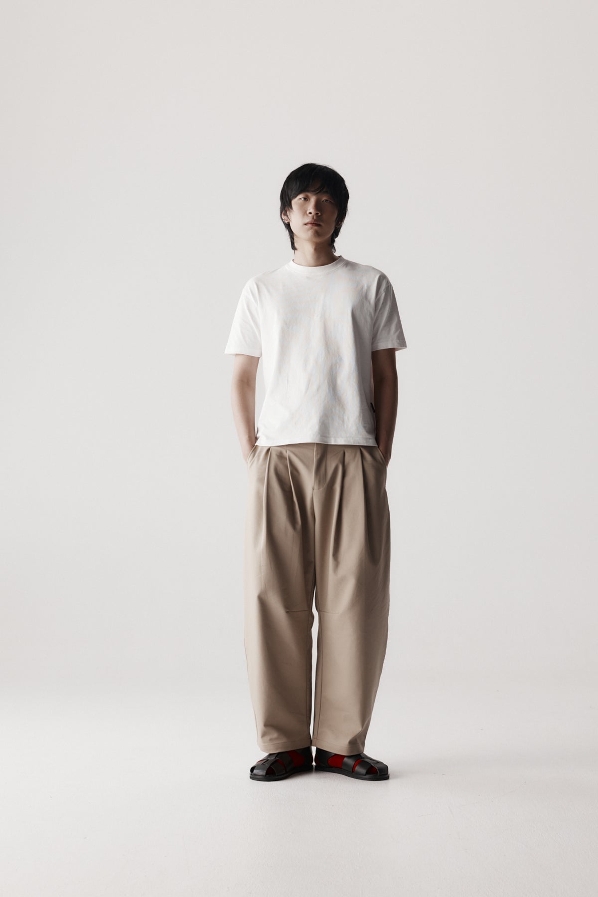 files/WhiteSlimTee-ECOM01.jpg