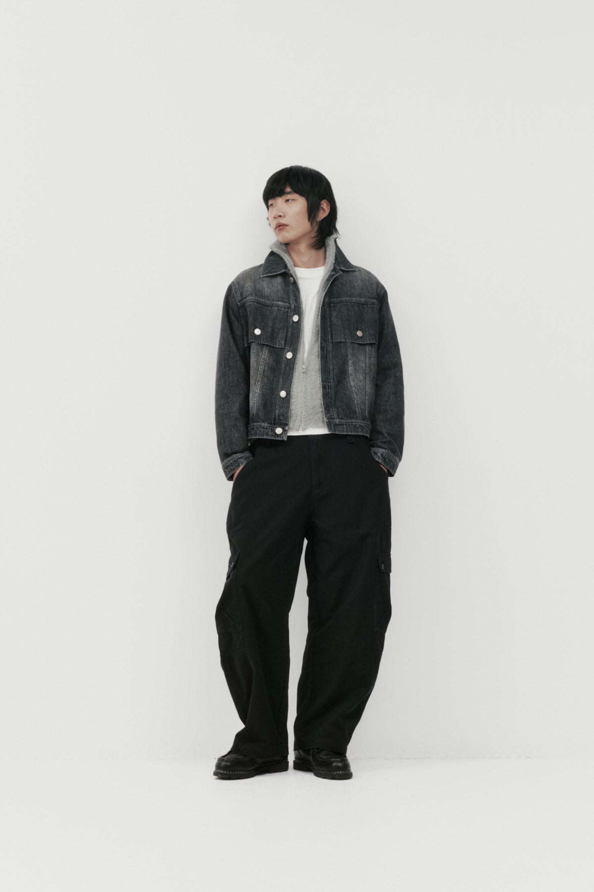 files/BlackCargos-ECOM03.jpg