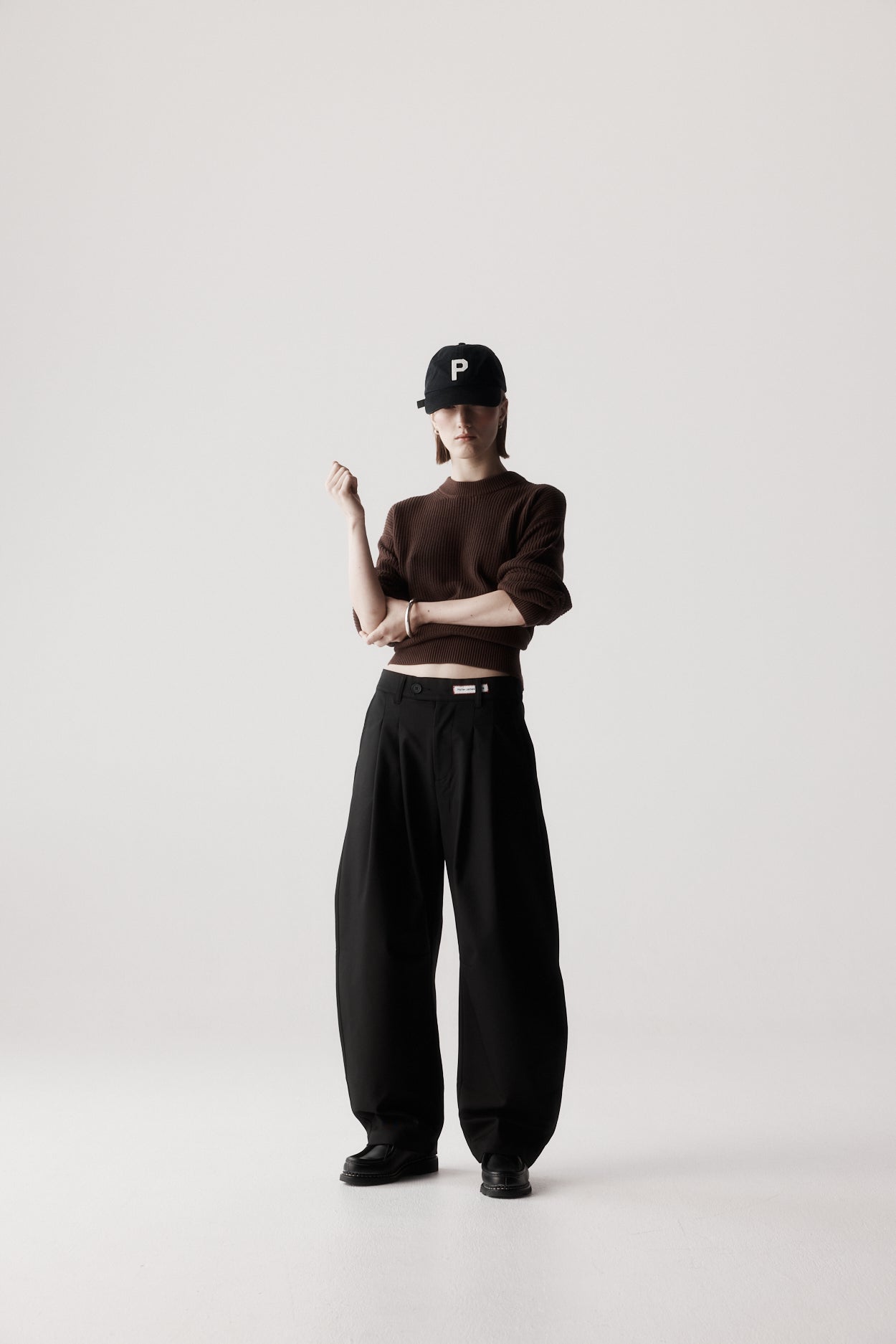 パンツ bargiee / single preated pants / black SINGLE PLEATED PANTS – Bargiee