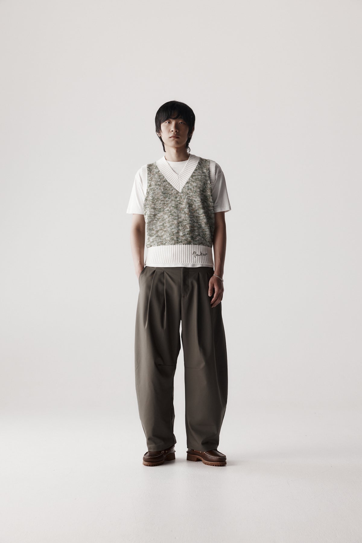 files/PJS_AW01_SAM_L08_1973.jpg