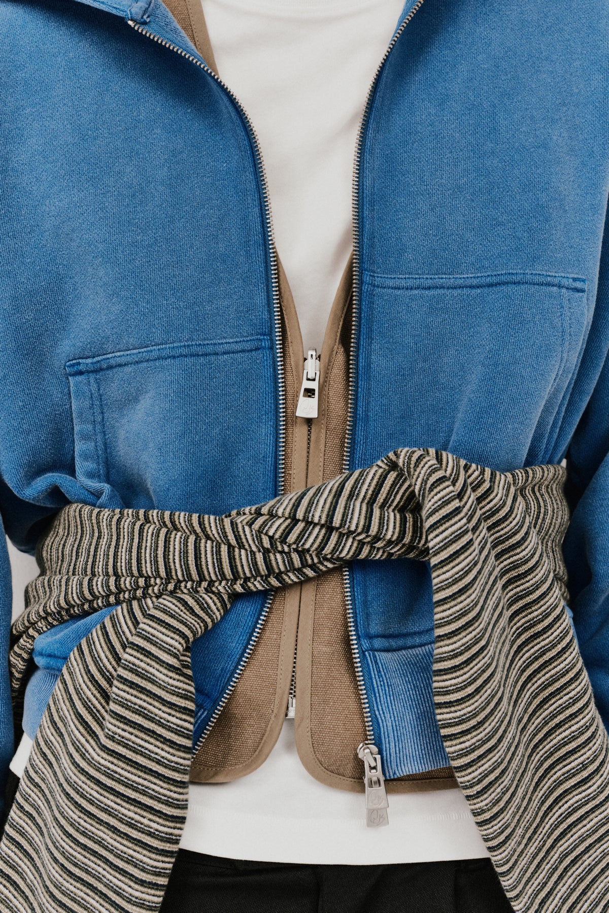 files/PJS_AW02_ECOM_L02__22667.jpg