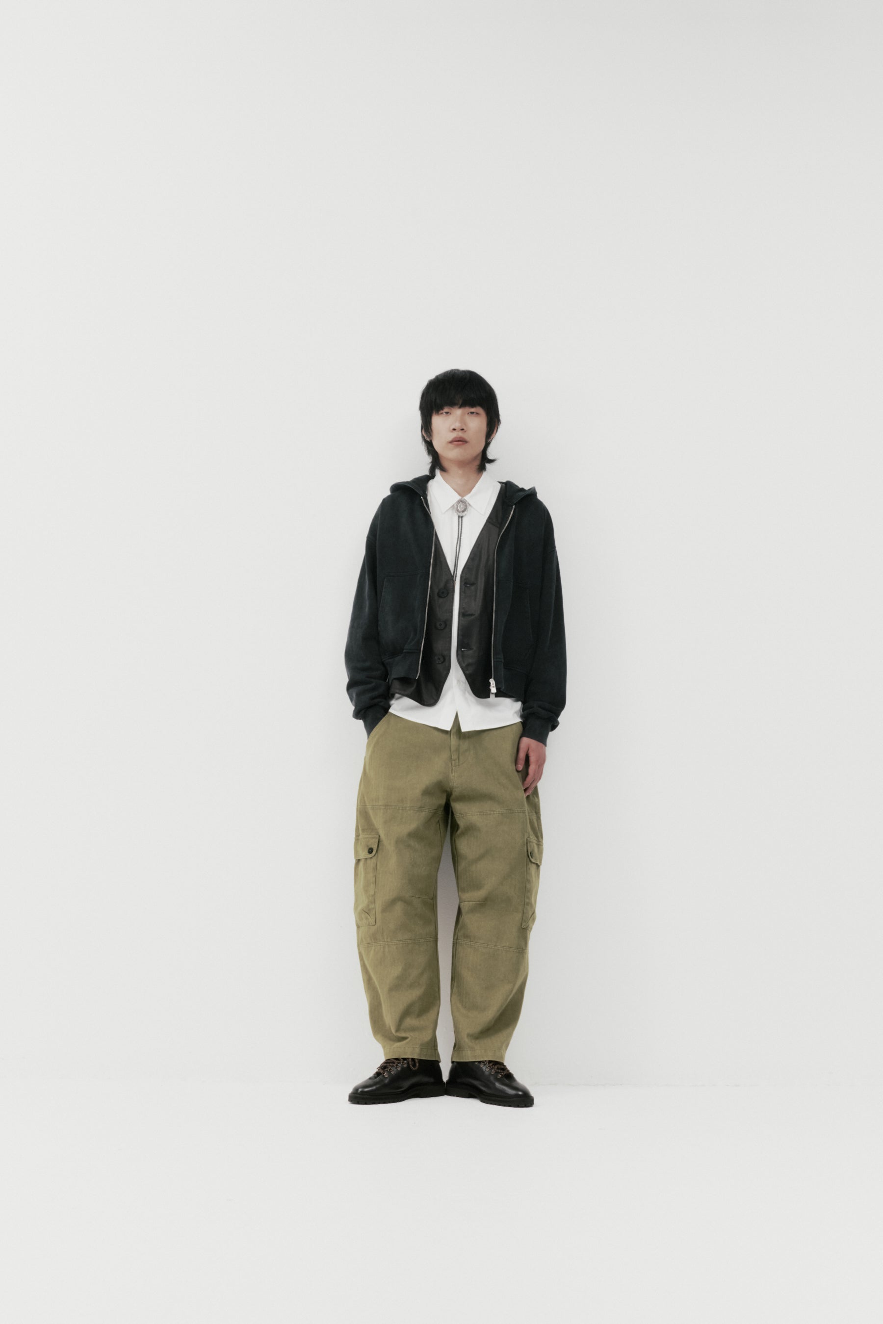 [CPGN STUDIO ]★Wide Big Cargo Dart Pants MUSINSA | CPGN STUDIO Wide Big Cargo Dart Pants Cream
