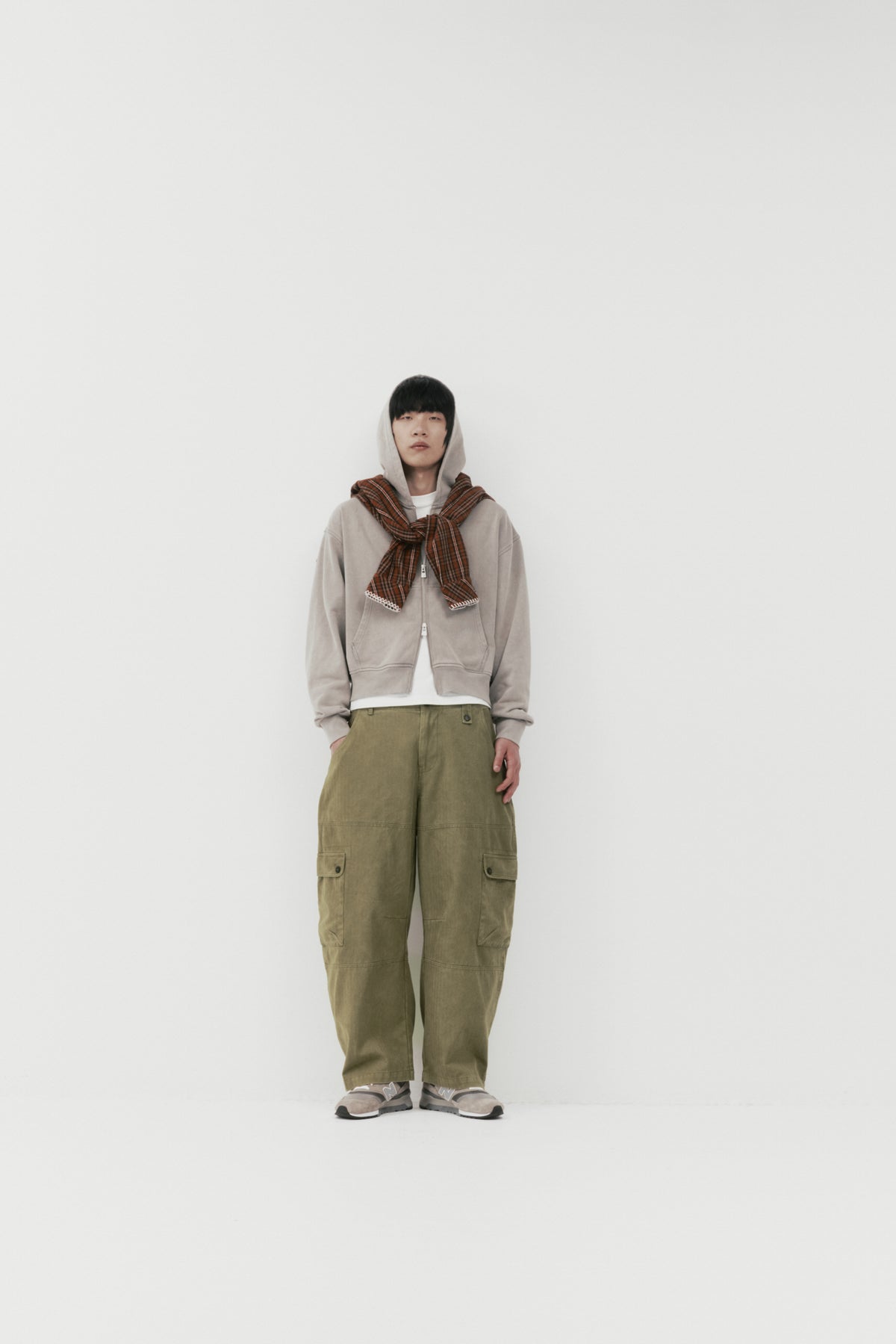 files/PJS_AW02_ECOM_L21__23570.jpg